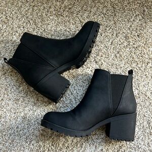 Dirty Laundry Black Chelsea Boots